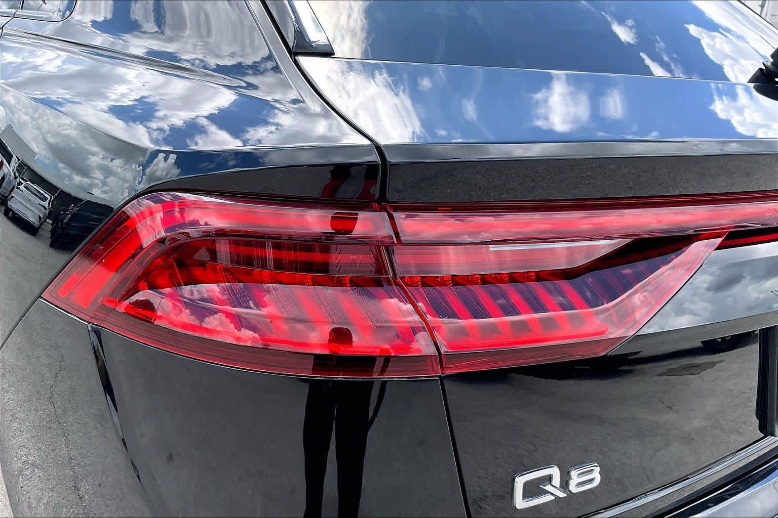 Used 2020 Audi Q8 Premium Plus w/ Premium Plus Package AWD/4WD image 29