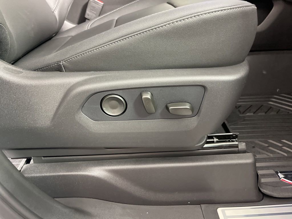 New 2026 Chevrolet Silverado 1500 LTZ image 8