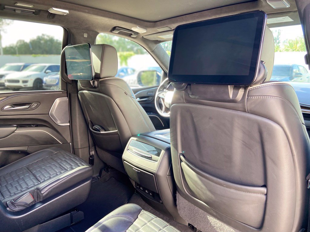 Used 2023 Cadillac Escalade Sport Platinum w/ LPO, ONYX Package AWD/4WD image 24