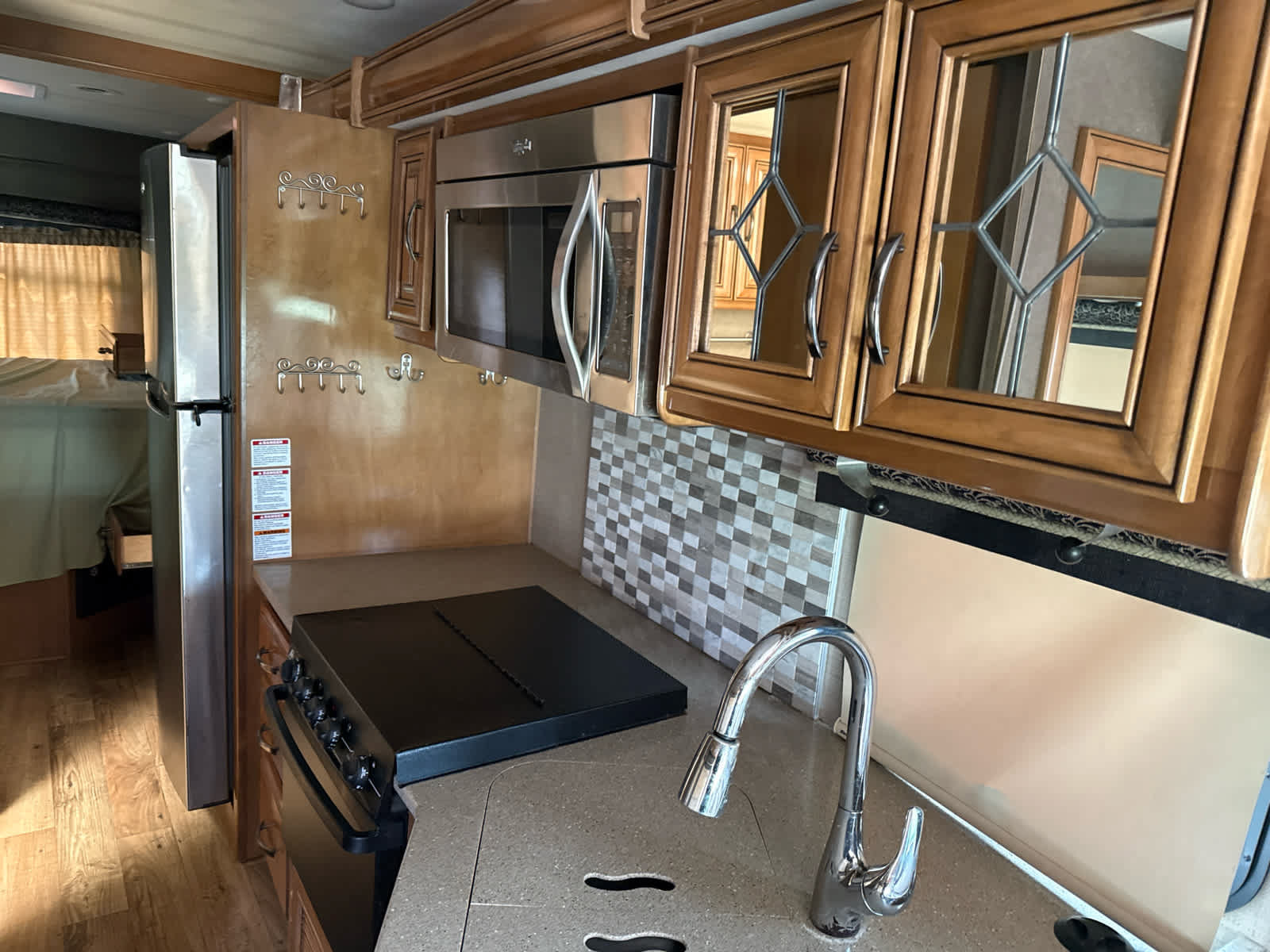 Used 2017 Ford E-450 and Econoline 450 Super Duty w/ Motorhome Prep Package RWD image 18