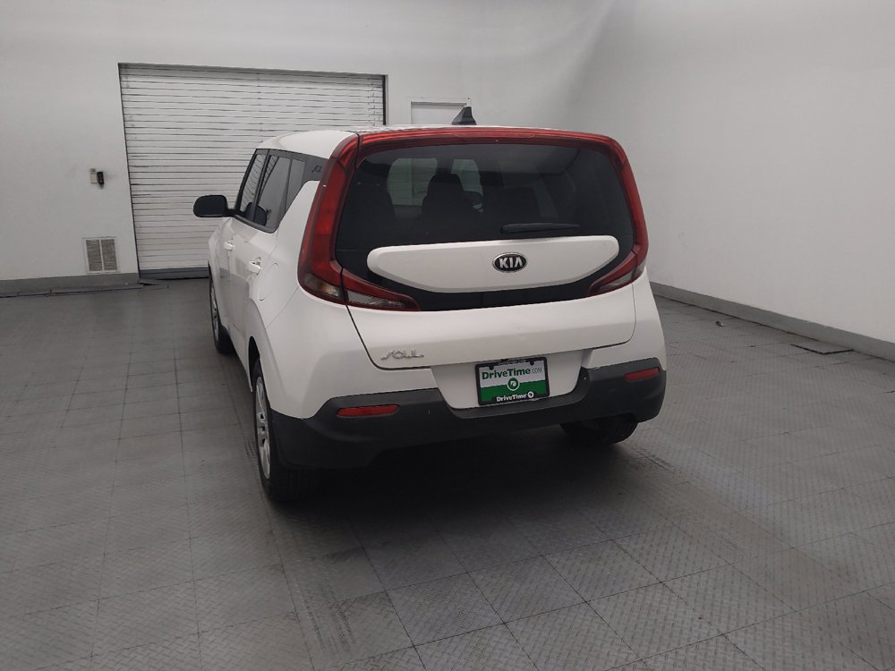 Used 2021 Kia Soul LX FWD image 6