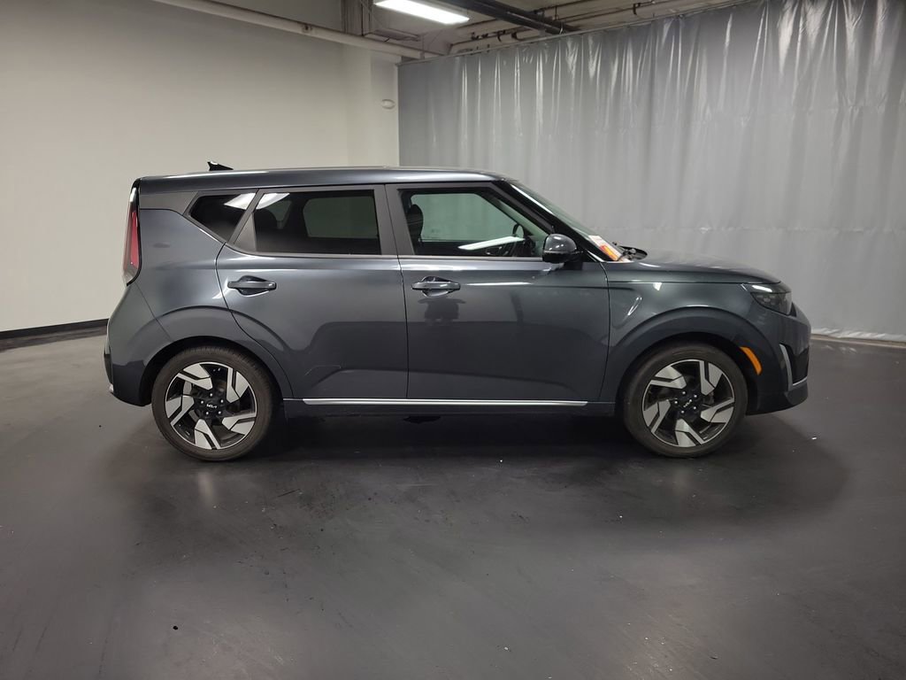 Used 2023 Kia Soul GT-Line FWD image 9