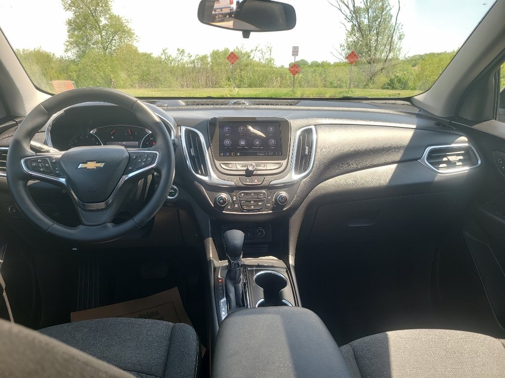 Used 2024 Chevrolet Equinox LT AWD/4WD image 19