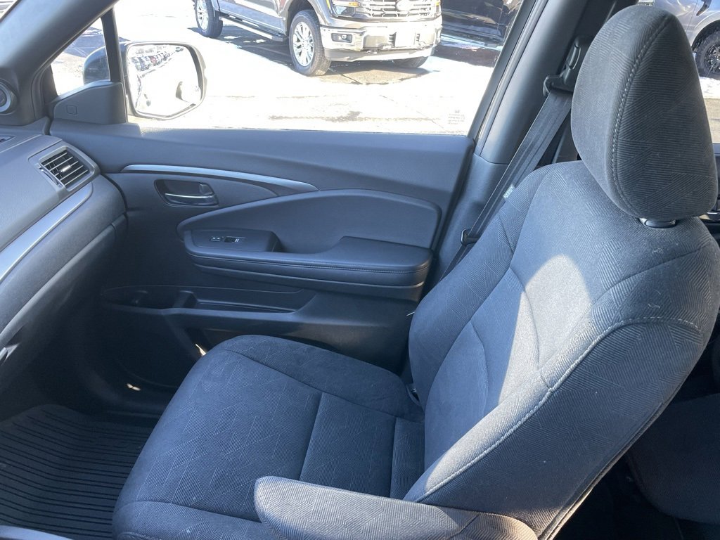 Used 2022 Honda Pilot Sport image 18
