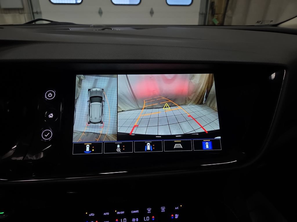 Used 2023 Buick Envision Avenir AWD/4WD image 26