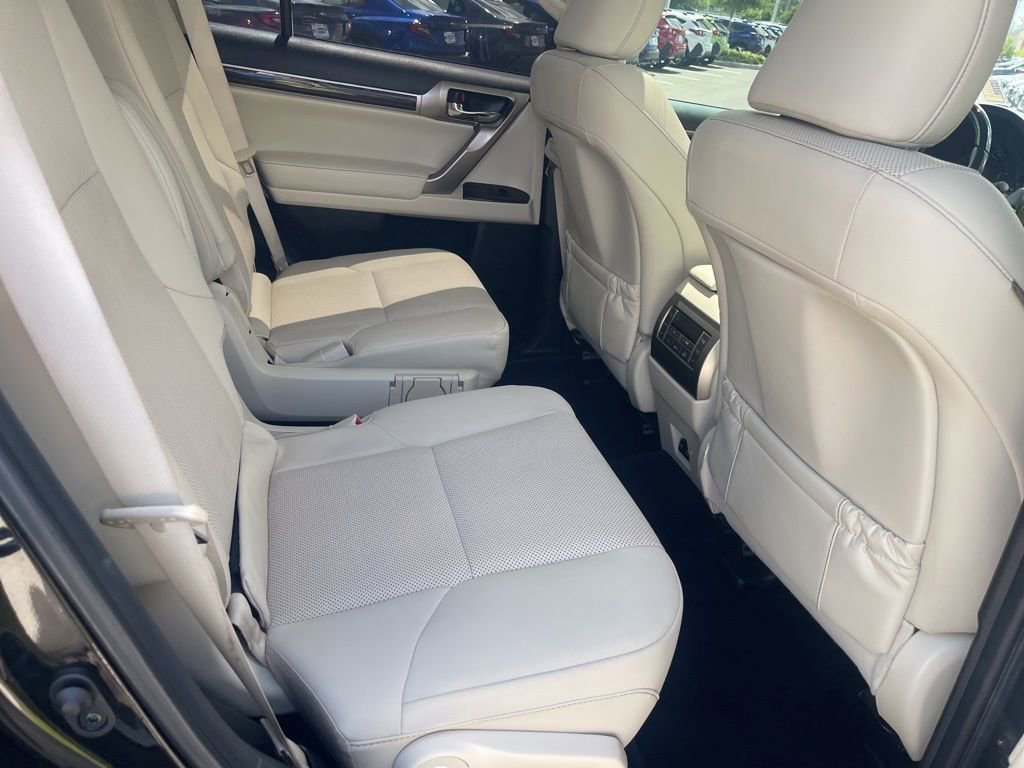 Used 2021 Lexus GX 460 Premium image 34