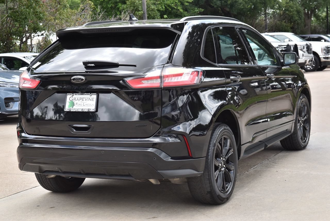 Used 2022 Ford Edge SE w/ Black Appearance Package AWD/4WD image 8
