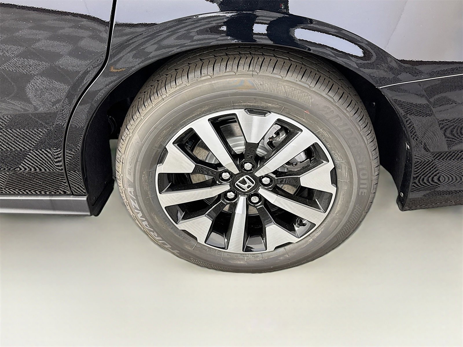 New 2026 Honda Odyssey Elite image 17