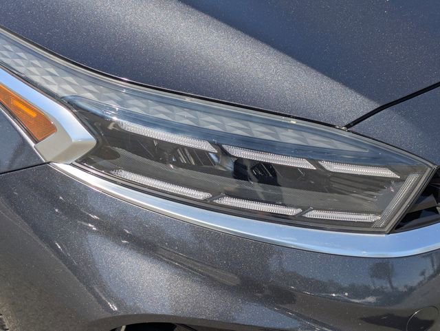 Used 2023 Kia Forte GT image 9