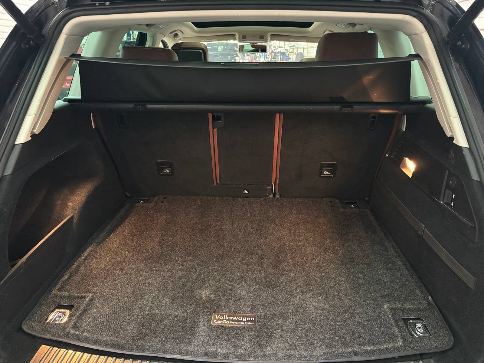 Used 2015 Volkswagen Touareg VR6 AWD/4WD image 34