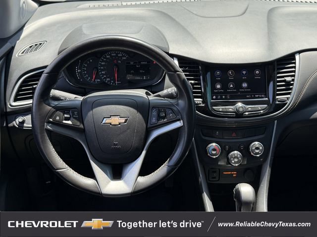Used 2022 Chevrolet Trax LT w/ LT Convenience Package FWD image 12