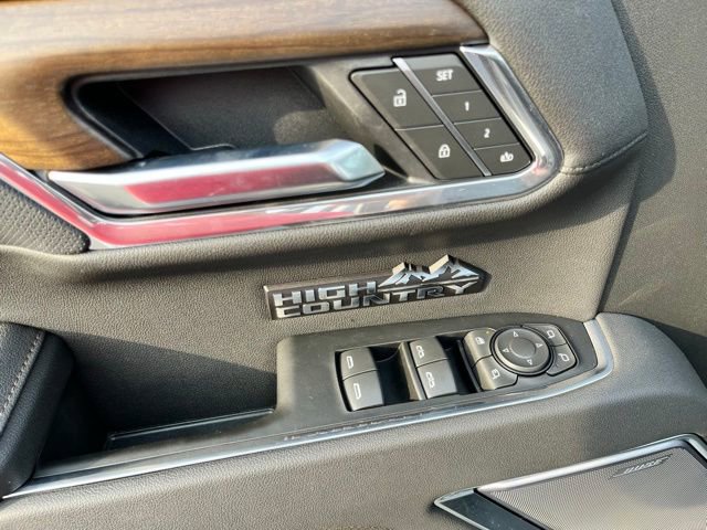 Used 2025 Chevrolet Silverado 1500 High Country w/ High Country Premium Package image 19