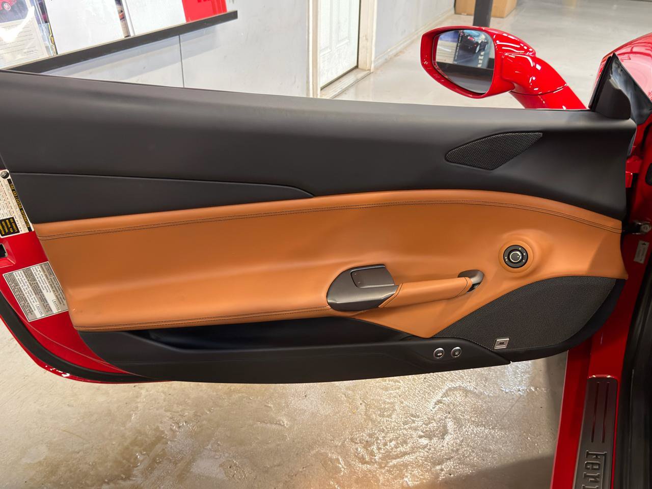 Used 2018 Ferrari 488 GTB RWD image 26
