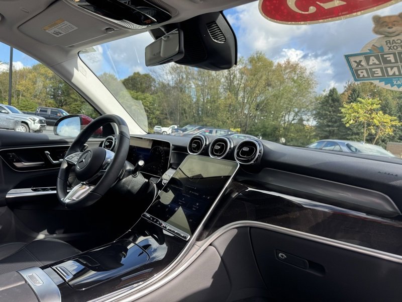 Used 2025 Mercedes-Benz GLC 350e 4MATIC image 55