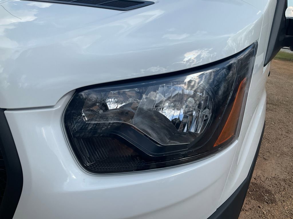 New 2026 Ford Transit 250 Low Roof image 9