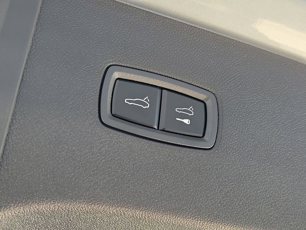 New 2026 Porsche Cayenne image 18