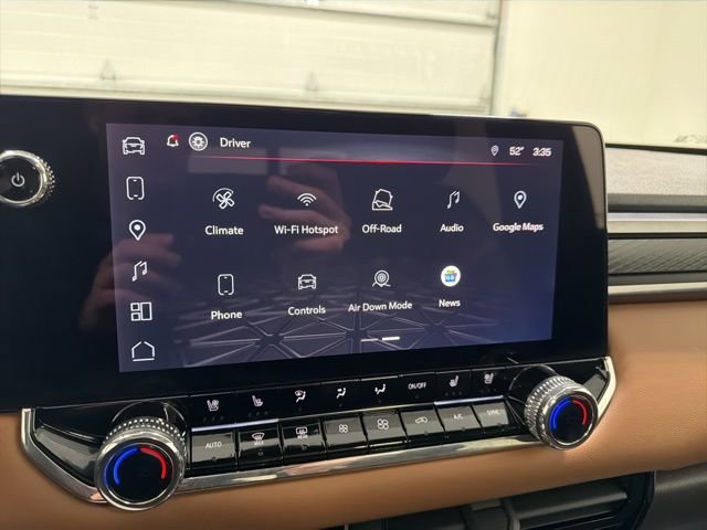 Used 2025 GMC Canyon AT4 w/ Technology Plus Package image 25