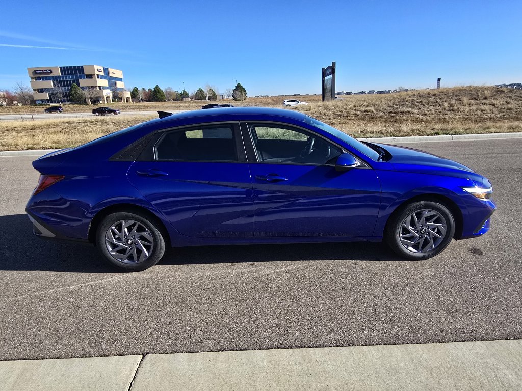 New 2026 Hyundai Elantra Blue image 6