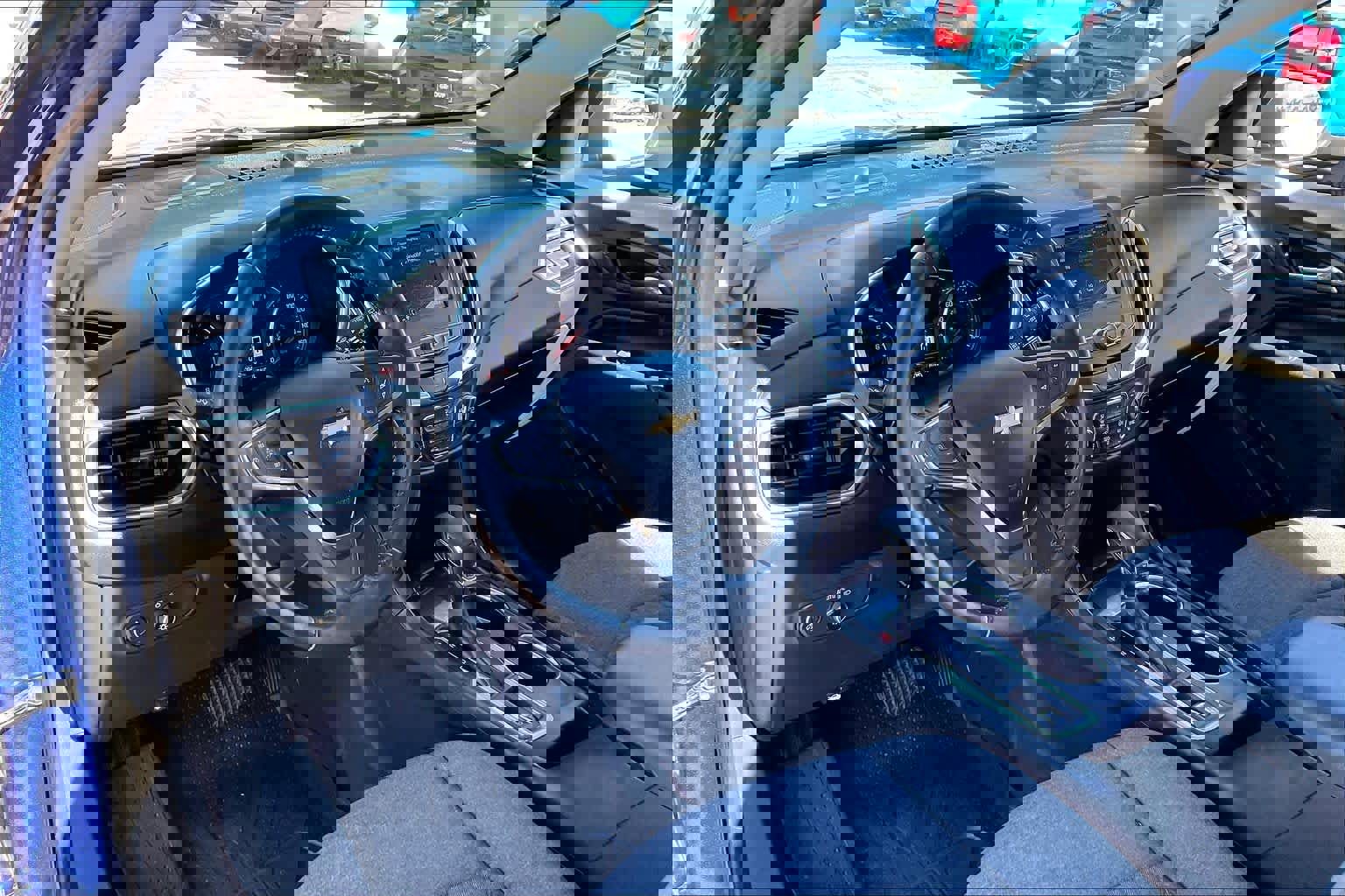 Used 2022 Chevrolet Equinox LT image 17