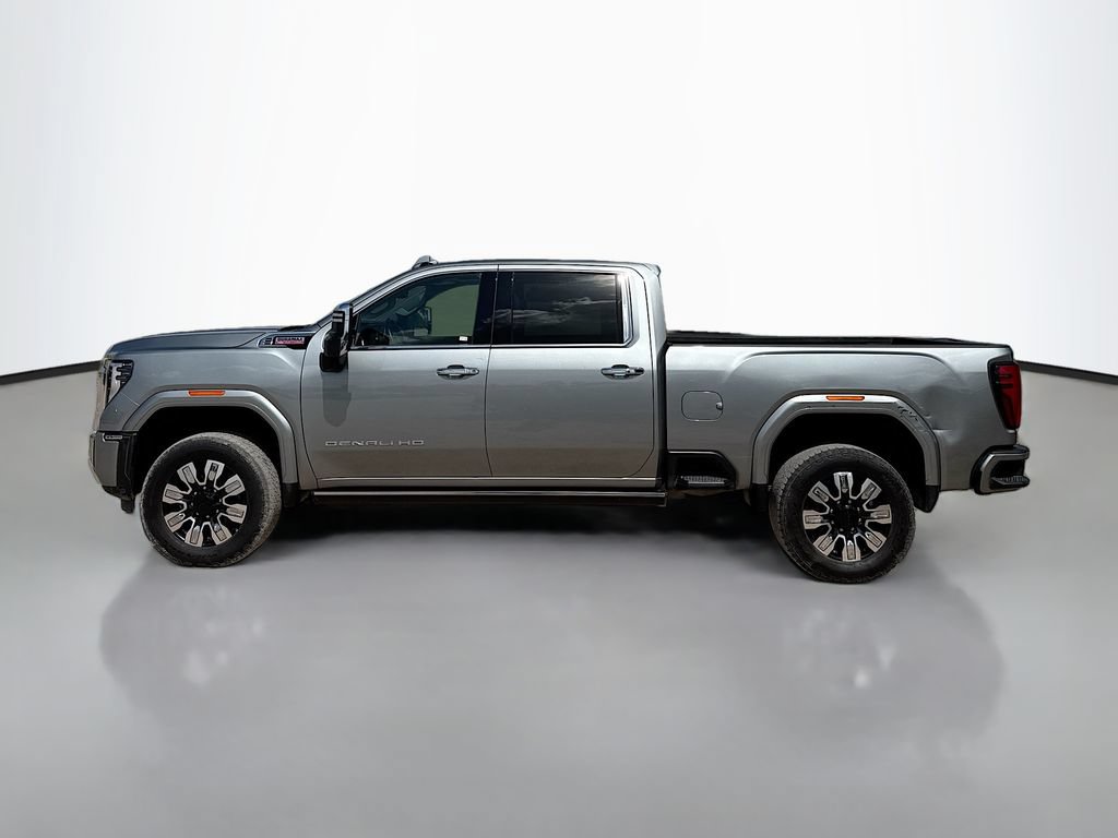 Used 2025 GMC Sierra 2500 Denali w/ Denali Reserve Package AWD/4WD image 4