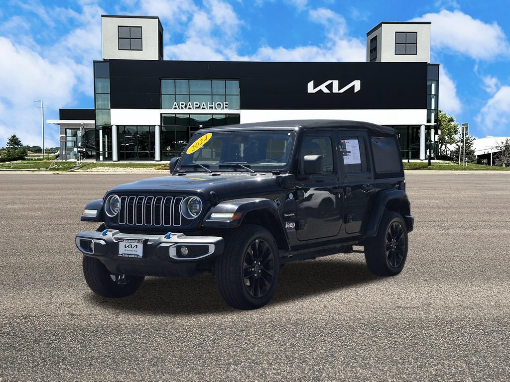 Used 2024 Jeep Wrangler Unlimited Sahara AWD/4WD image 4