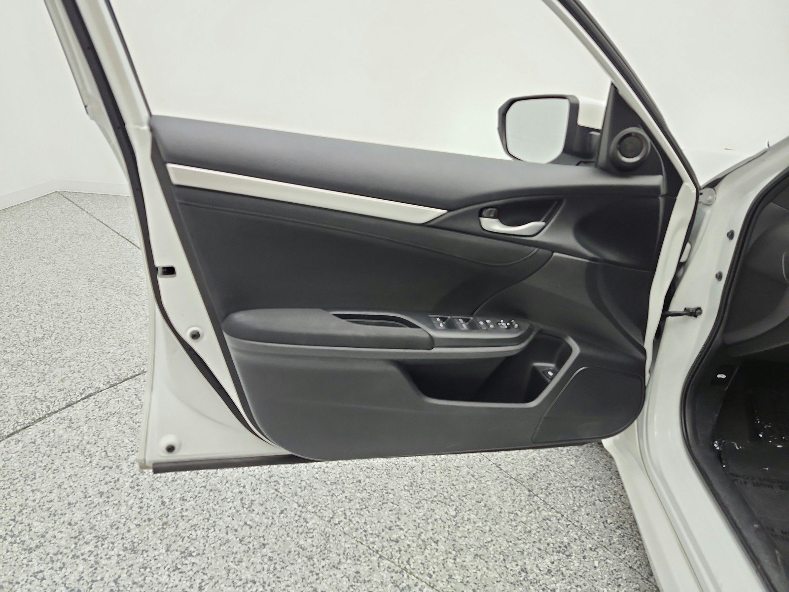 Used 2019 Honda Civic EX image 15