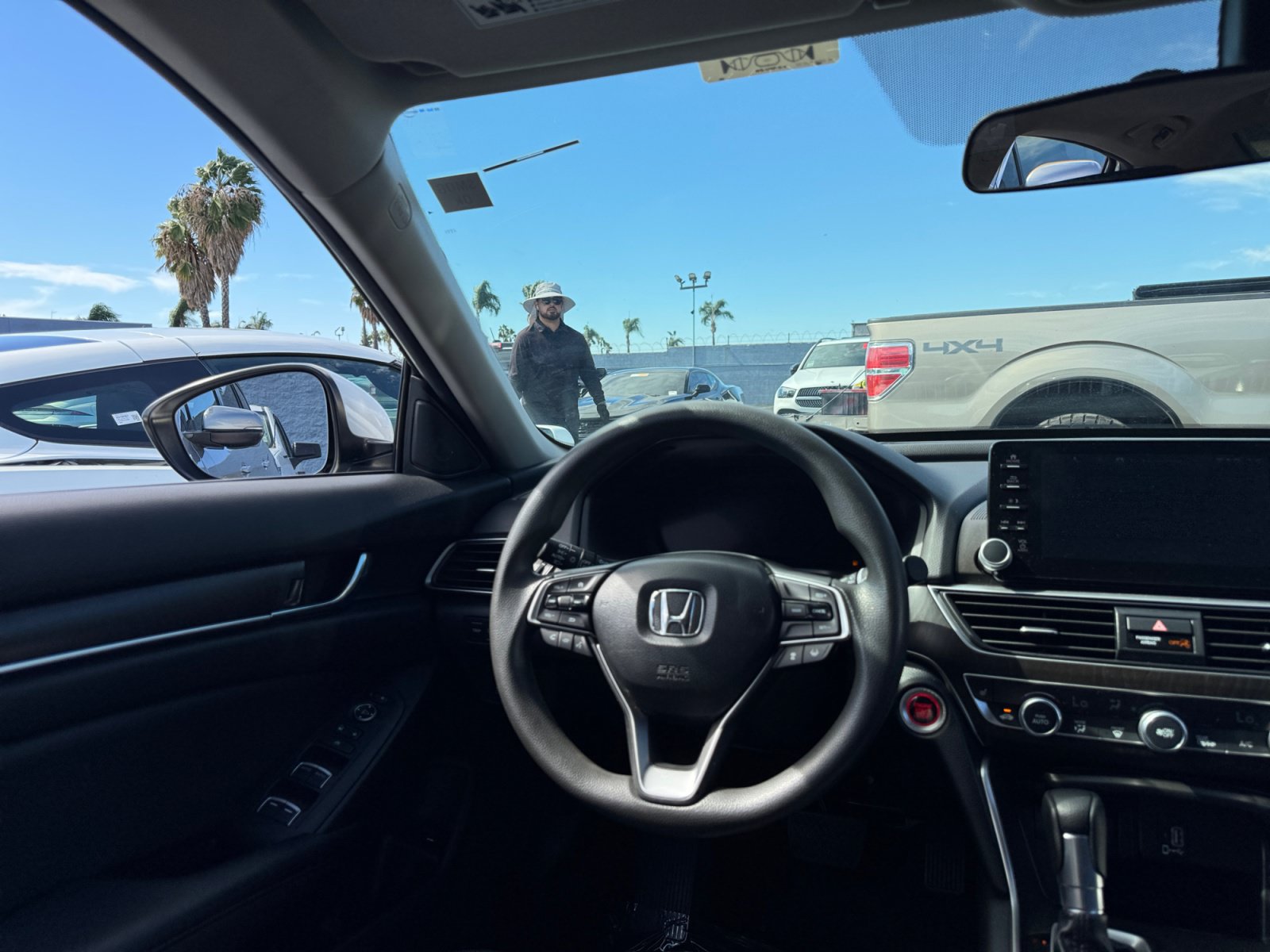 Used 2020 Honda Accord EX image 18