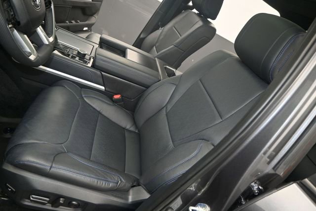 Used 2025 Toyota Tundra Platinum AWD/4WD image 10