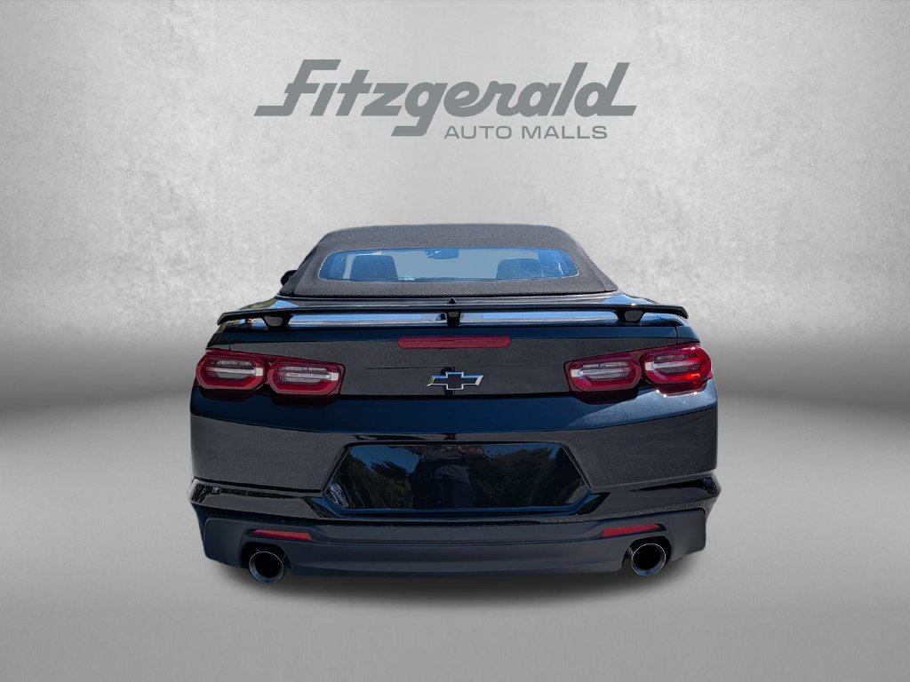 Used 2023 Chevrolet Camaro LT w/ Technology Package RWD image 6