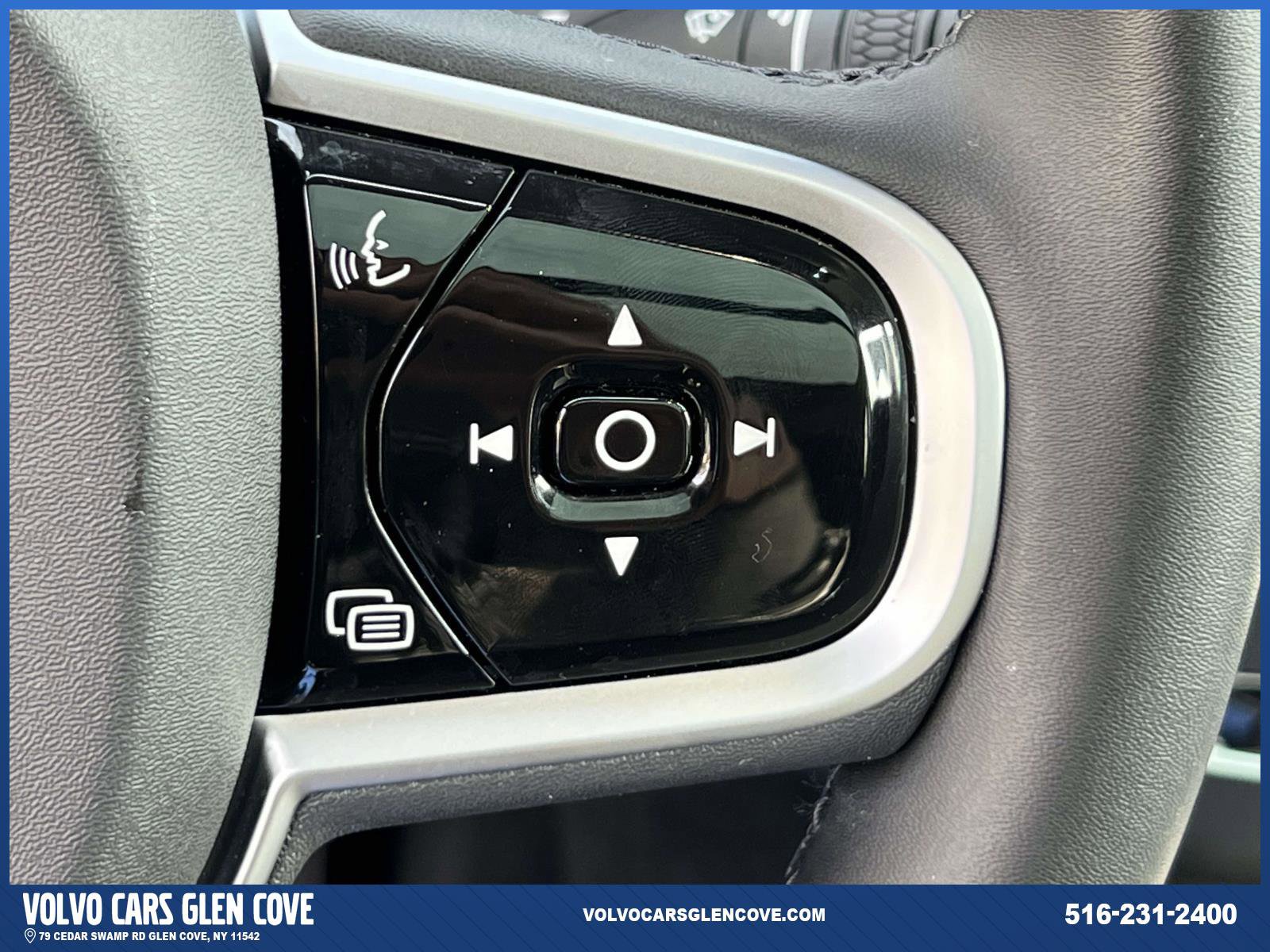 Used 2026 Volvo XC60 B5 Plus w/ Protection Package Premier image 21