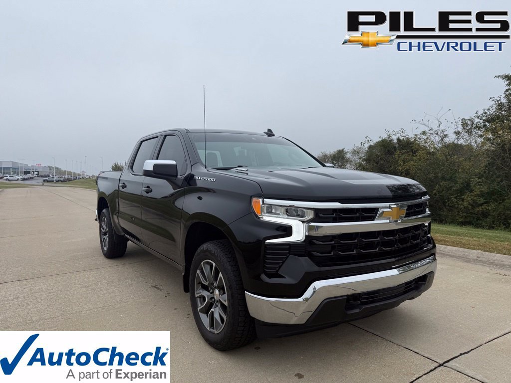 Used 2025 Chevrolet Silverado 1500 LT AWD/4WD image 1