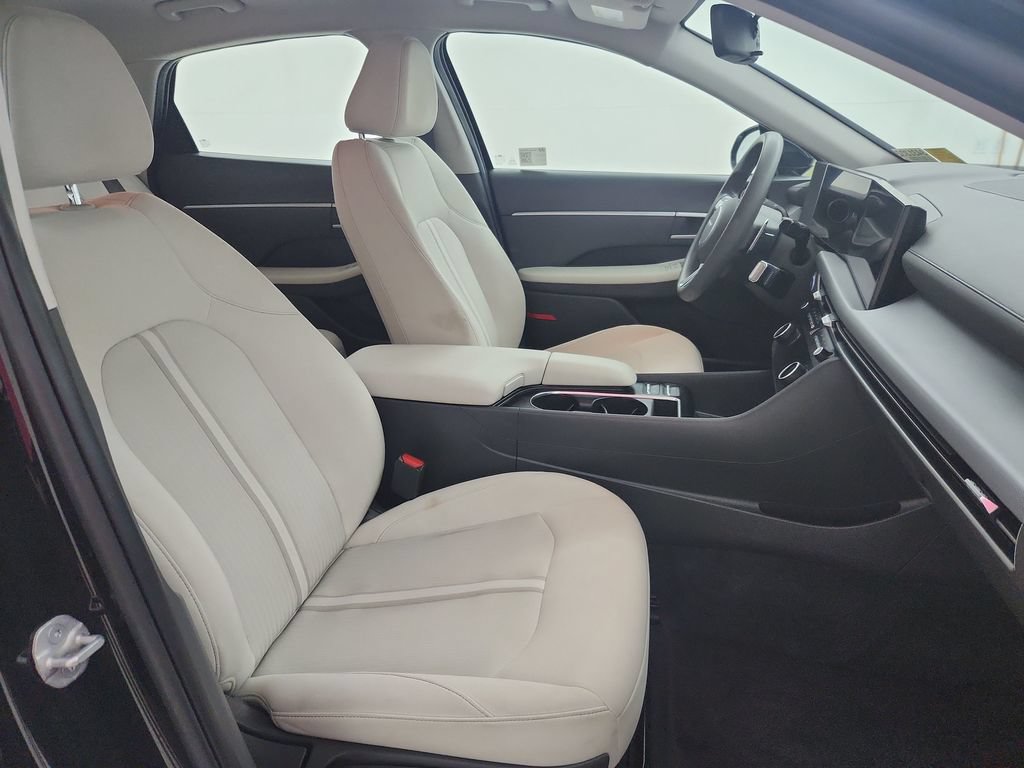 Used 2025 Hyundai Sonata SEL FWD image 34
