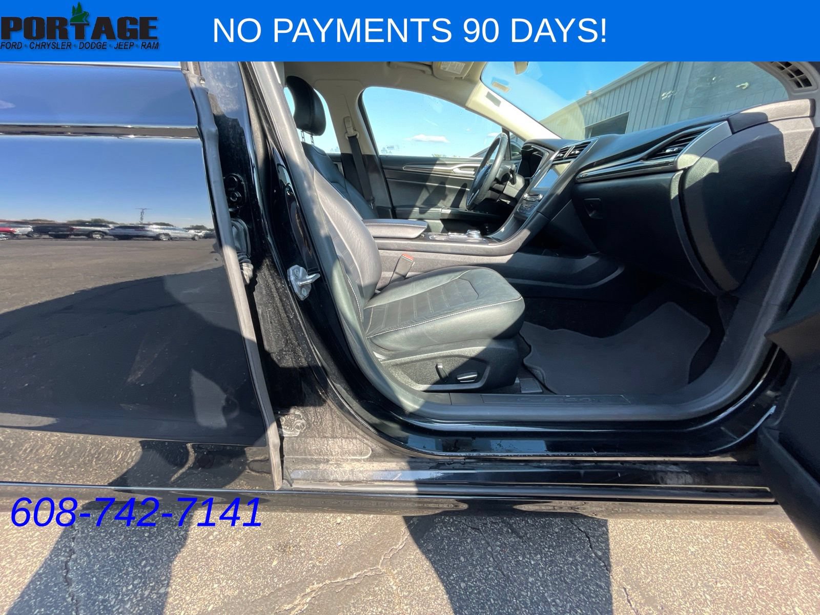 Used 2017 Ford Fusion Energi SE FWD image 23