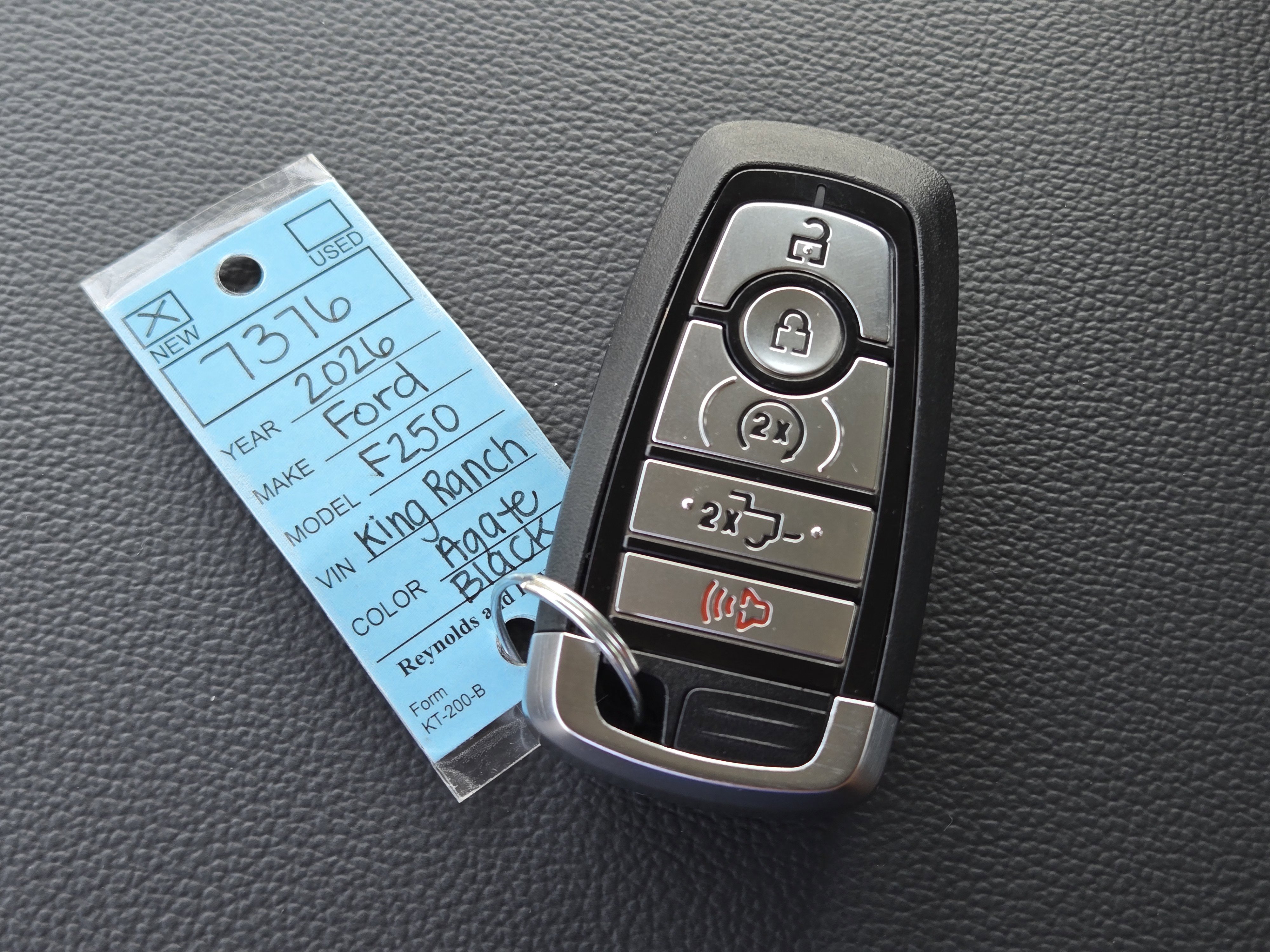 New 2026 Ford F250 Lariat w/ Black Appearance Package image 33