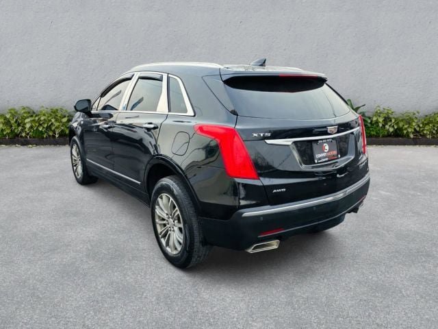 Used 2017 Cadillac XT5 Luxury w/ Driver Awareness Package AWD/4WD image 8