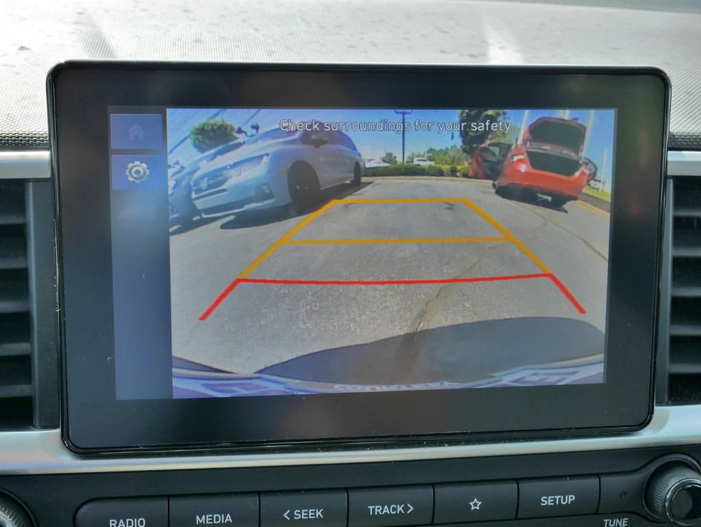 Used 2025 Hyundai Venue SEL FWD image 34