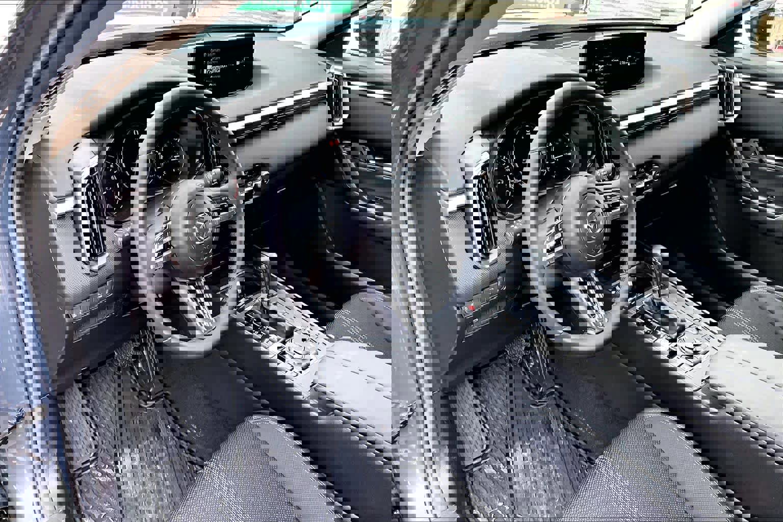 Used 2024 MAZDA CX-50 AWD 2.5 S w/ Preferred Package image 18