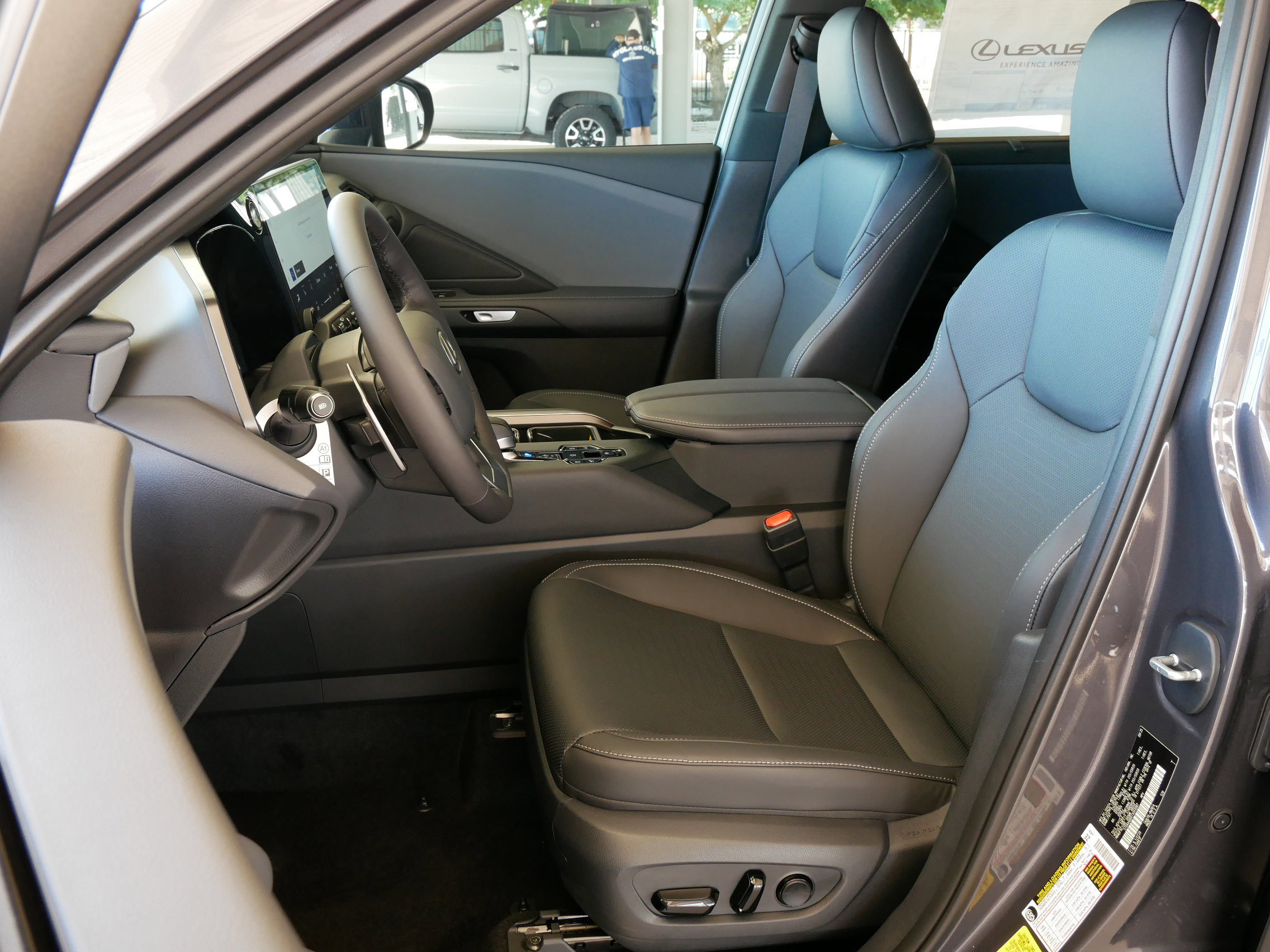 New 2026 Lexus TX 350 AWD image 2