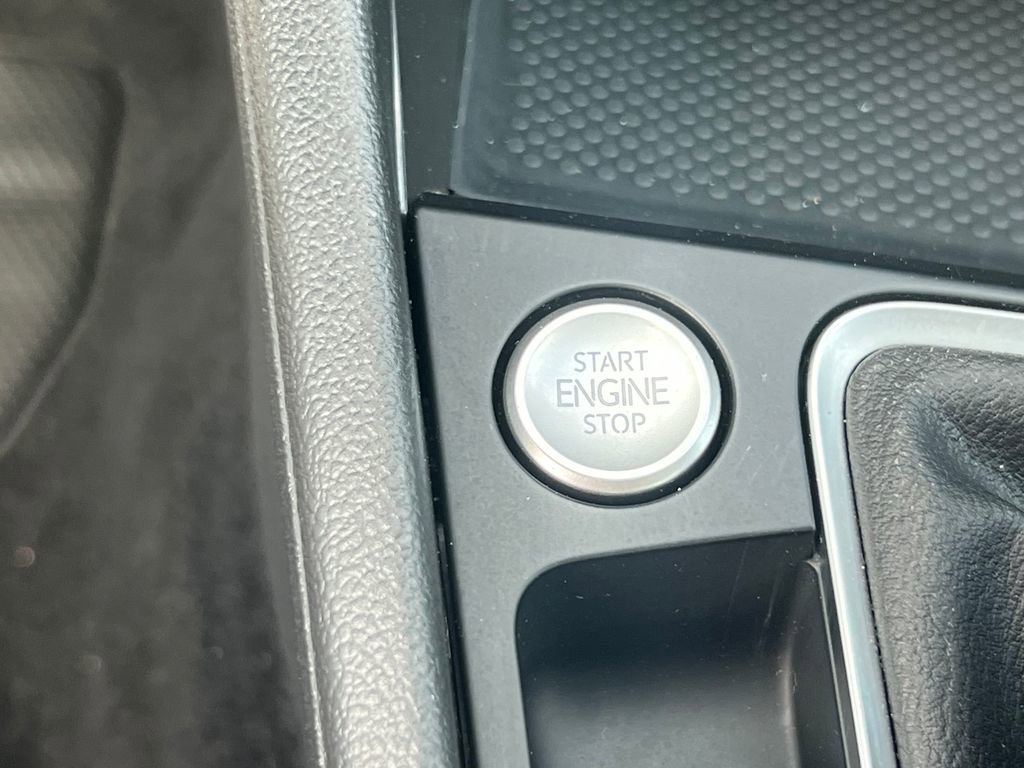 Used 2024 Volkswagen Jetta SE FWD image 23