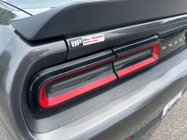 Used 2018 Dodge Challenger R/T w/ Driver Convenience Group RWD image 10