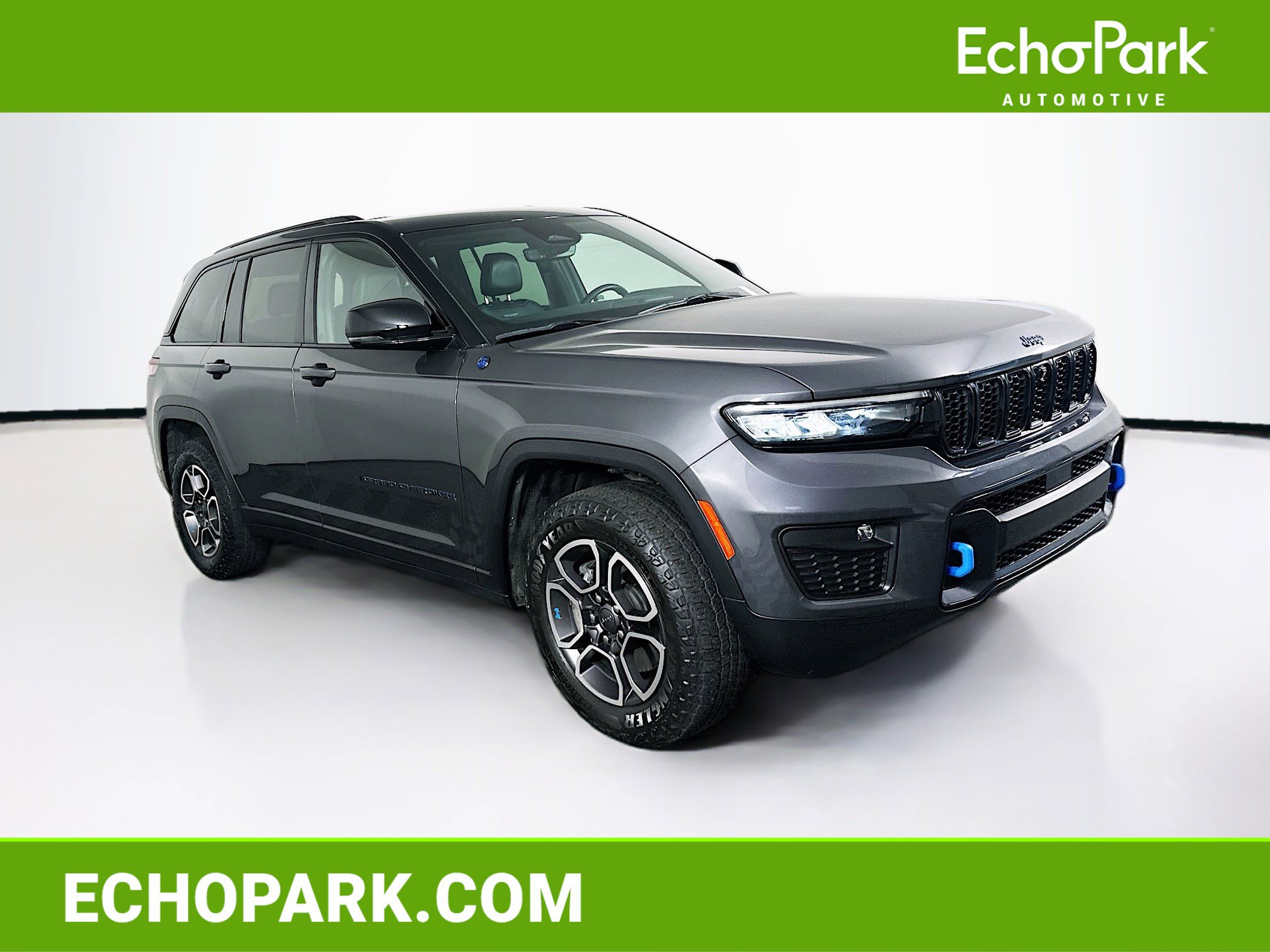 Used 2022 Jeep Grand Cherokee Trailhawk image 1