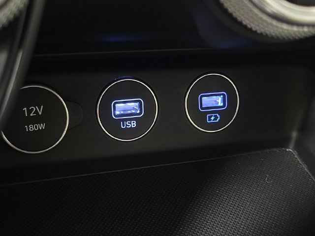 Used 2023 Genesis G70 2.0T RWD image 29