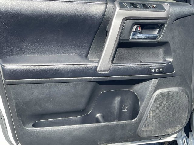 Used 2019 Toyota 4Runner Limited AWD/4WD image 27