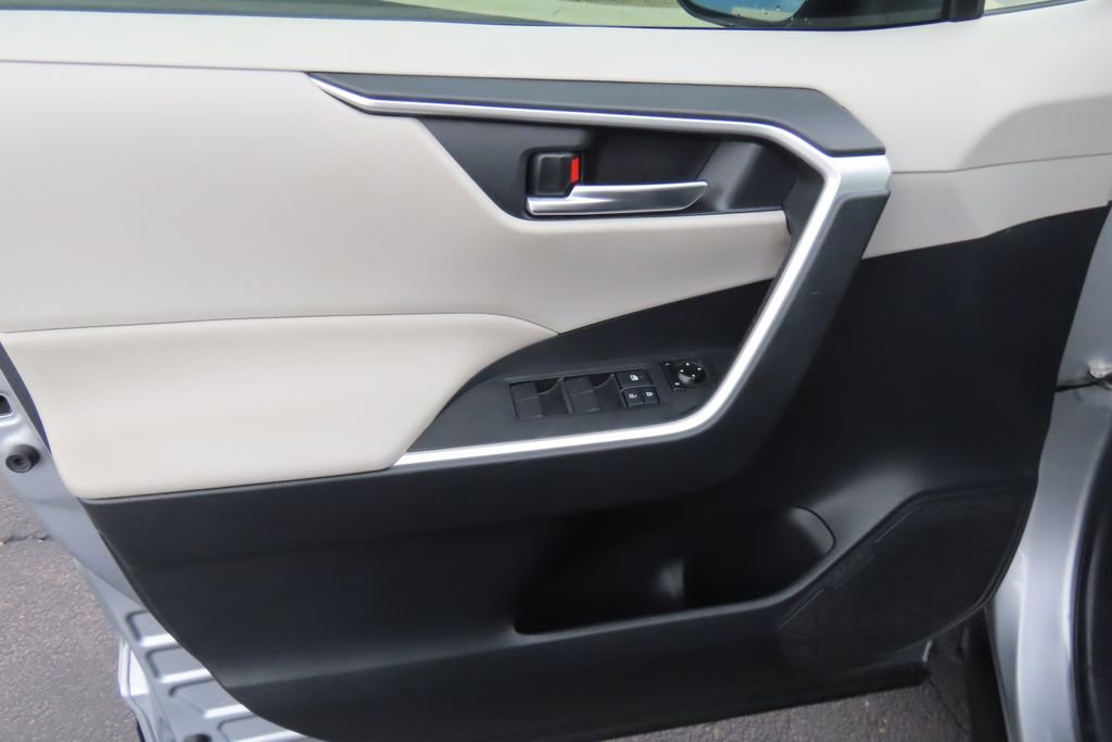 Certified 2019 Toyota RAV4 XLE image 24