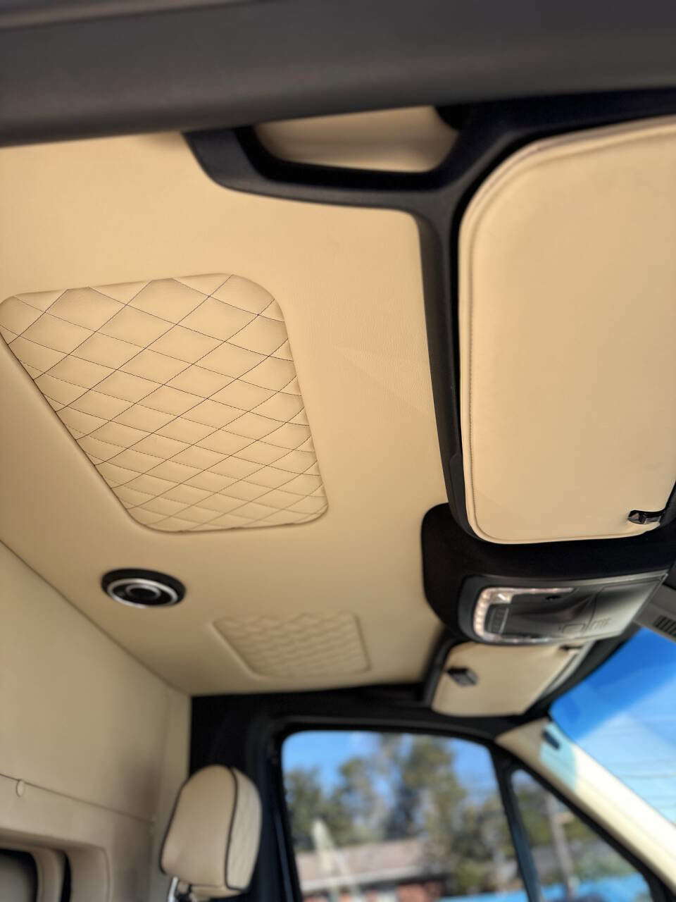 Used 2023 Mercedes-Benz Sprinter 3500 image 23