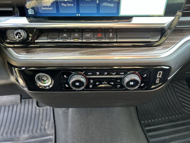 Used 2022 Chevrolet Silverado 1500 LT AWD/4WD image 21