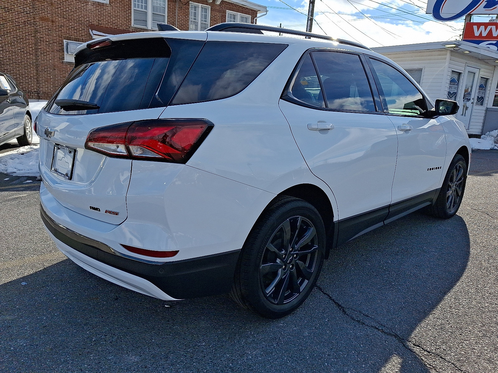 Used 2023 Chevrolet Equinox RS AWD/4WD image 5