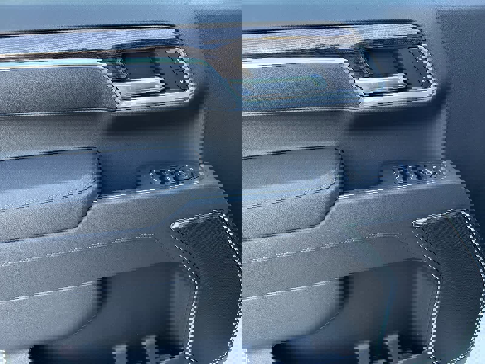 New 2026 Chevrolet Silverado 1500 LT image 10