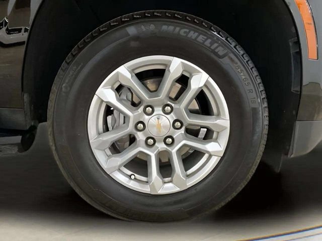Used 2025 Chevrolet Suburban LT RWD image 92
