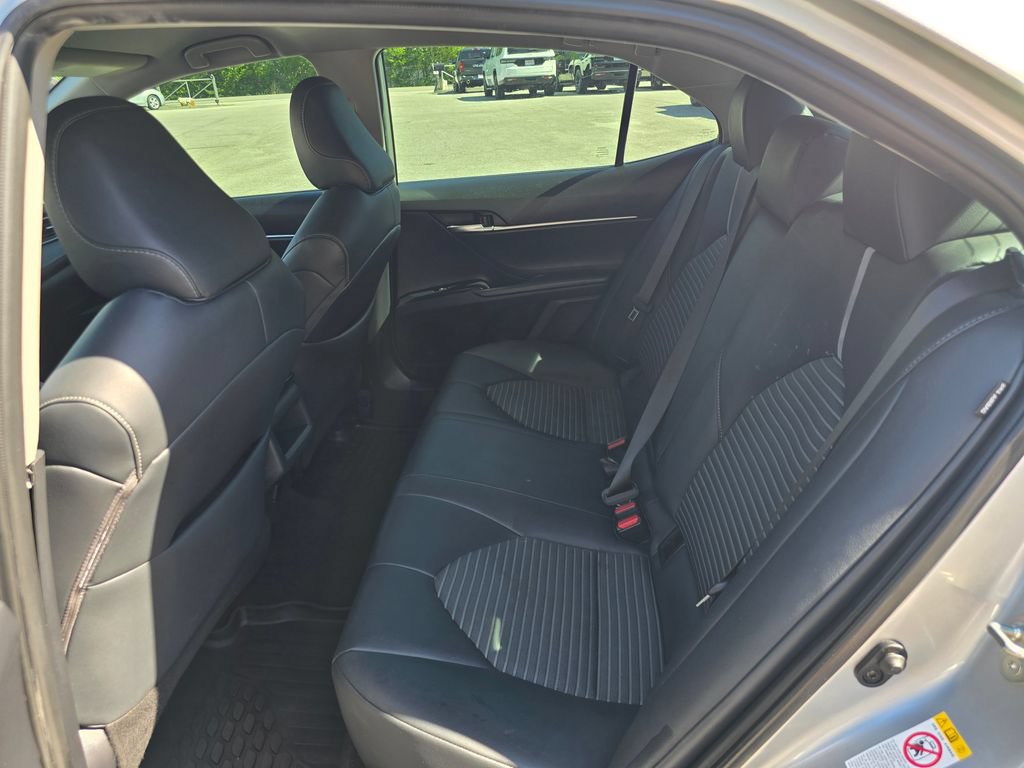 Used 2019 Toyota Camry SE FWD image 10